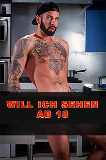 Gaysex Body shot porn star Romeo Davis